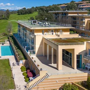 Nemea Side Sophia Antipolis Aparthotel Biot